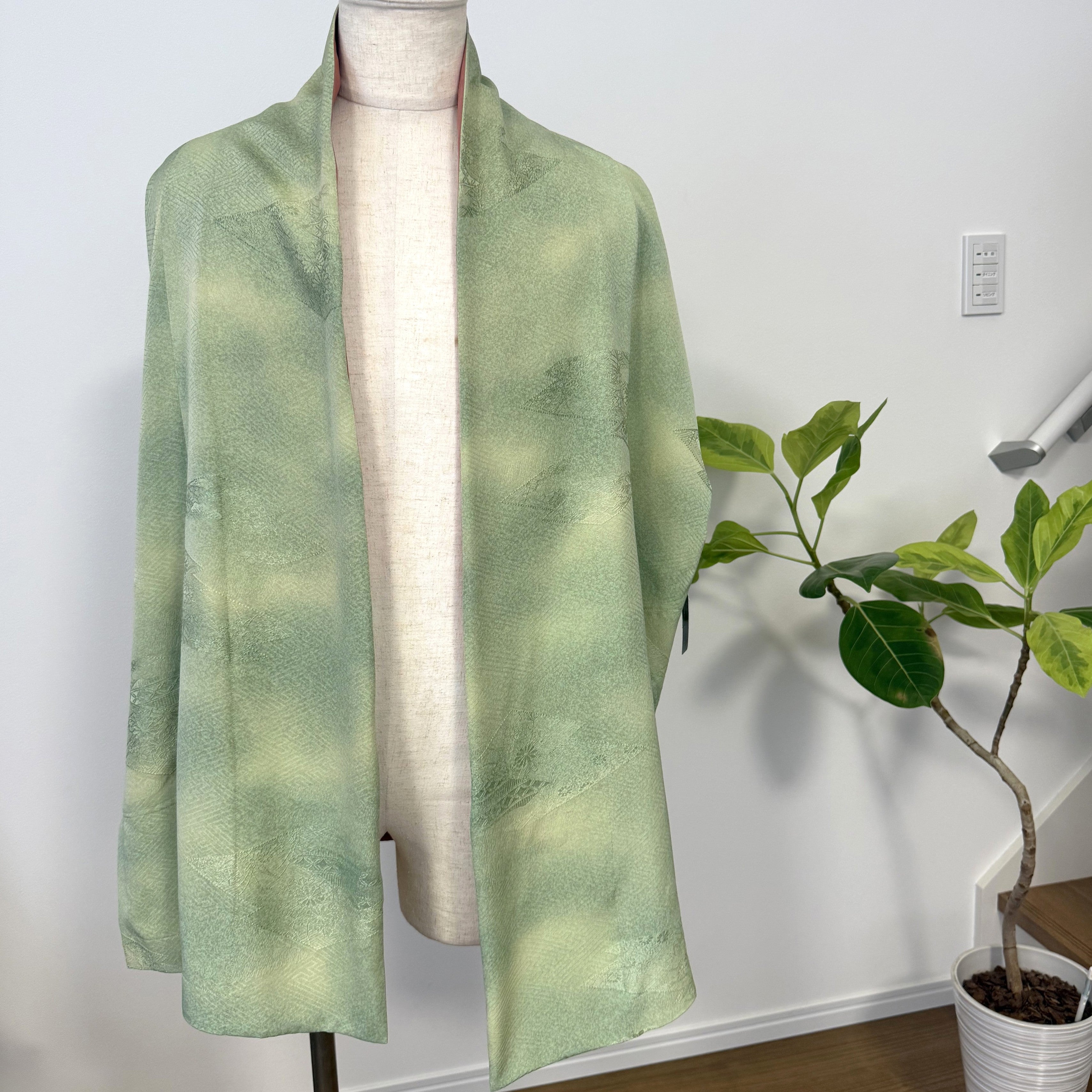 Handmade Kimono Vest – Upcycled from Japanese Vintage Silk Kimono with Subtle Patterns